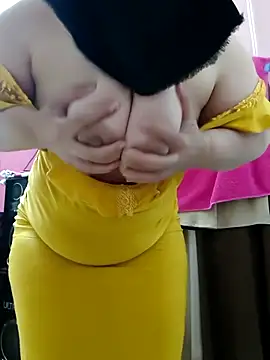 Warda Egy online show from March 28, 2026, 3:39 am