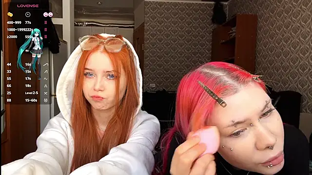 Snapshot of Veldenga chatting on February 18, 2026, 7:15 am Veldenga online show from February 18, 2026, 7:15 am