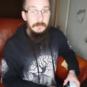 Castbotter1995 online show from April 19, 2026, 9:17 pm