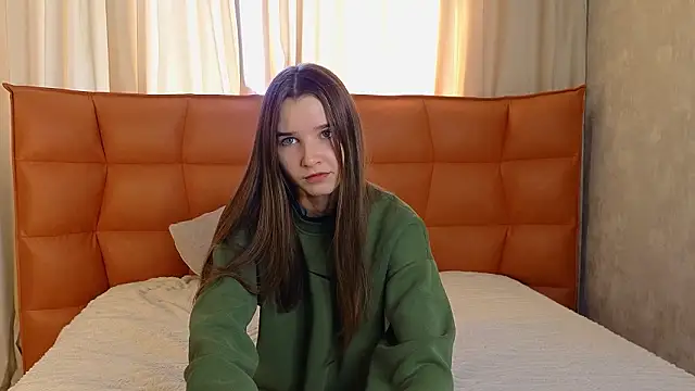 Snapshot of OnyxViper chatting on February 24, 2026, 6:55 am OnyxViper online show from February 24, 2026, 6:55 am