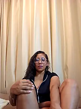 Snapshot of Camila_Lopez1 chatting on February 11, 2026, 3:00 am Camila Lopez1 online show from February 11, 2026, 3:00 am