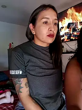 Paola andrade online show from February 17, 2026, 2:02 pm