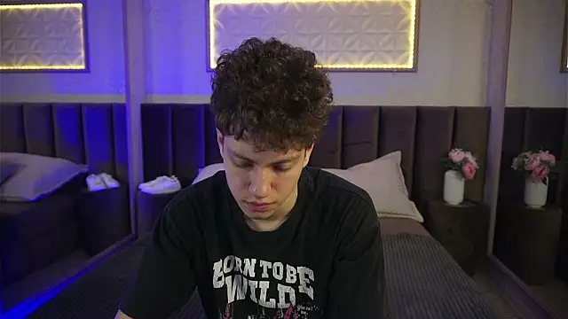 StefanBev online show from March 22, 2026, 7:50 pm