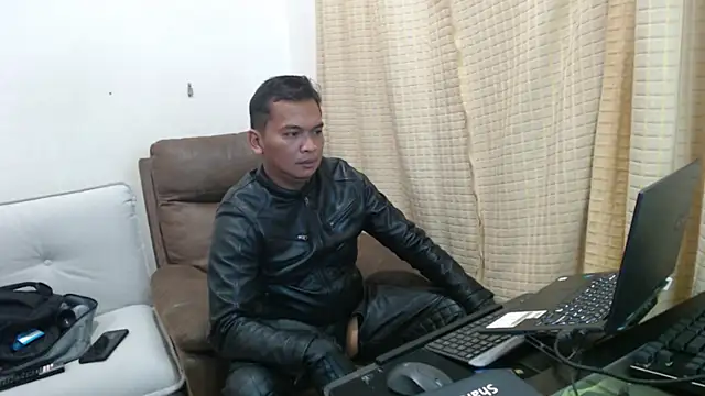 Snapshot of NeedyIron chatting on February 7, 2026, 4:43 pm NeedyIron online show from February 7, 2026, 4:43 pm