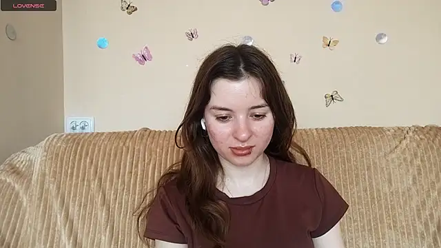 LanitaHemple online show from May 15, 2026, 1:07 pm