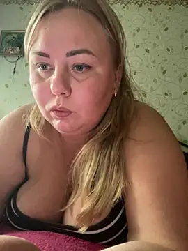 Mommy-girl-Lola online show from July 29, 2026, 11:52 am