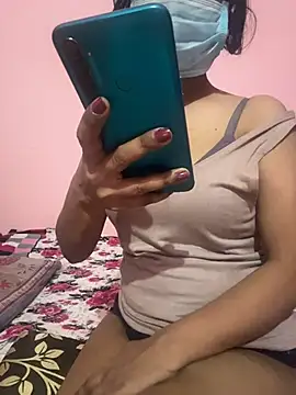 Snapshot of Hello_Priya16 chatting on March 1, 2026, 6:10 pm Hello Priya16 online show from March 1, 2026, 6:10 pm