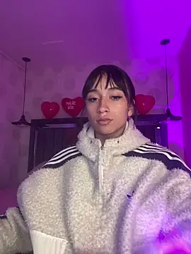 Snapshot of alahia_pink chatting on February 26, 2026, 2:21 am alahia pink online show from February 26, 2026, 2:21 am