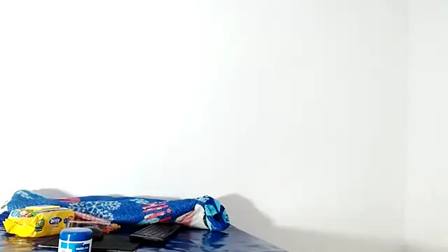 valeryskinnyvagi online show from March 3, 2026, 3:51 pm