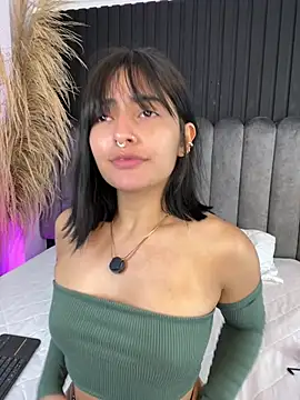 Nanda vixen  online show from February 18, 2026, 9:22 pm