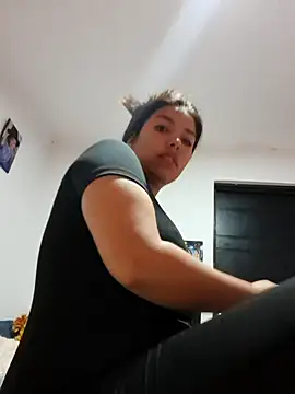 Snapshot of Ariana_Castillo__ chatting on February 14, 2026, 12:13 pm Ariana Castillo online show from February 14, 2026, 12:13 pm