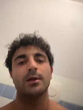 Snapshot of elia2711 chatting on February 9, 2026, 8:24 pm elia2711 online show from February 9, 2026, 8:24 pm