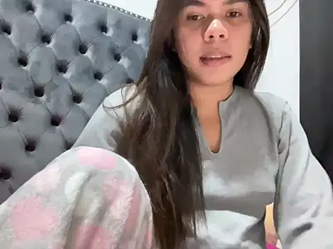 Snapshot of Mooree_naba chatting on February 26, 2026, 12:37 pm Mooree naba online show from February 26, 2026, 12:37 pm