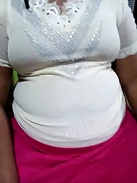 Snapshot of tamilkayal431 chatting on February 14, 2026, 8:55 am tamilkayal431 online show from February 14, 2026, 8:55 am