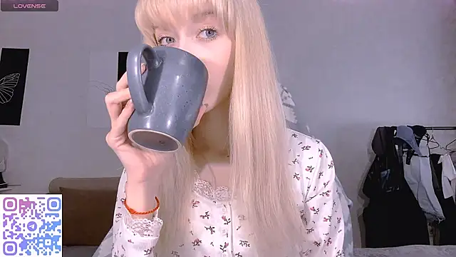 TaliCaan online show from April 18, 2026, 11:14 am