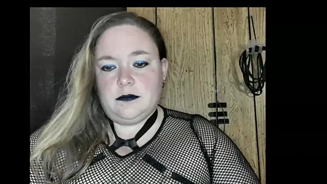 Snapshot of ladylynn13 chatting on February 28, 2026, 7:04 pm ladylynn13 online show from February 28, 2026, 7:04 pm