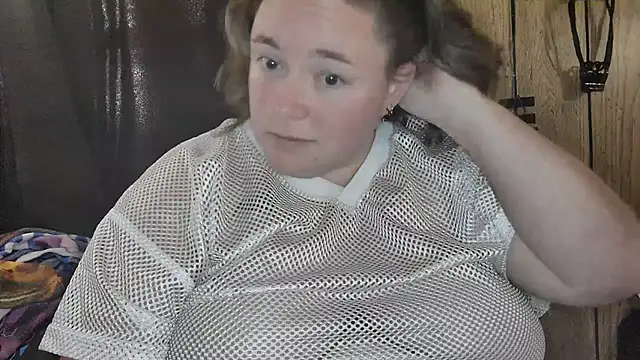 ladylynn13 online show from March 19, 2026, 9:52 pm