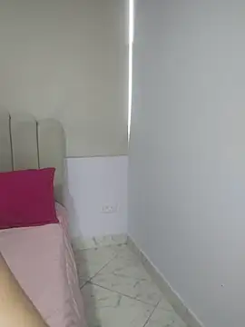 Snapshot of its_lauu_ chatting on February 9, 2026, 9:08 pm its lauu online show from February 9, 2026, 9:08 pm