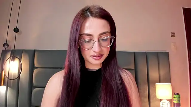 Snapshot of AndraCyruss chatting on February 26, 2026, 11:48 pm AndraCyruss online show from February 26, 2026, 11:48 pm