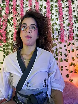 Snapshot of Woo_isDaphne chatting on February 16, 2026, 11:56 pm Woo isDaphne online show from February 16, 2026, 11:56 pm