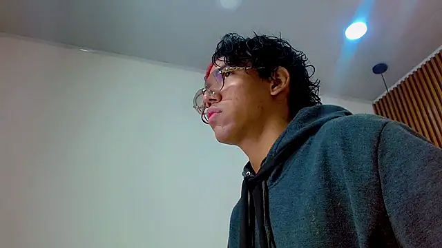 DaviidBuckx  online show from April 7, 2026, 2:23 am