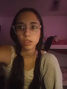 Snapshot of isaaabelaaa chatting on February 16, 2026, 6:37 pm isaaabelaaa online show from February 16, 2026, 6:37 pm