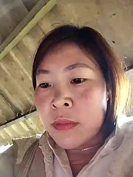 Snapshot of Yiyoongg chatting on February 26, 2026, 1:15 am Yiyoongg online show from February 26, 2026, 1:15 am