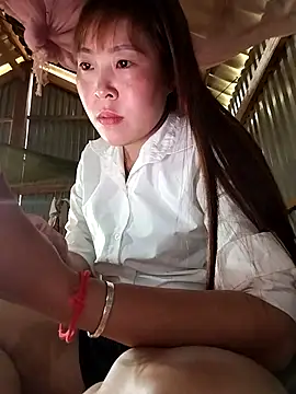 Yiyoongg online show from March 30, 2026, 9:10 am