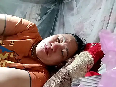 Snapshot of Lucky_baby7 chatting on February 25, 2026, 12:59 pm Lucky baby7 online show from February 25, 2026, 12:59 pm