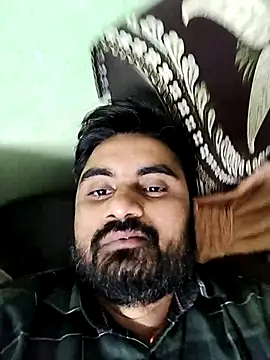 loyalboy 0052 online show from April 13, 2026, 4:34 pm