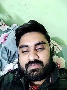 loyalboy 0052 online show from April 14, 2026, 6:25 pm