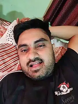 Snapshot of loyalboy_0052 chatting on June 4, 2026, 6:52 am loyalboy 0052 online show from June 4, 2026, 6:52 am