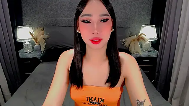 Snapshot of saphira_fucks chatting on February 9, 2026, 6:34 pm saphira fucks online show from February 9, 2026, 6:34 pm