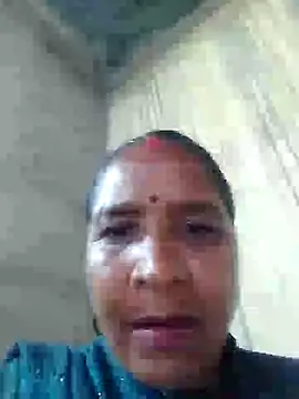 Snapshot of Loomaraj chatting on February 20, 2026, 7:43 am Loomaraj online show from February 20, 2026, 7:43 am