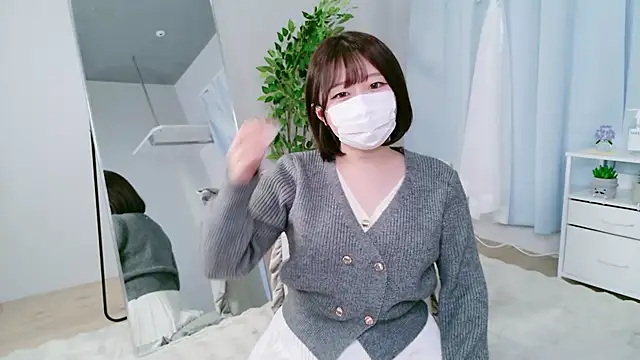 Saki chanF online show from March 11, 2026, 7:14 am