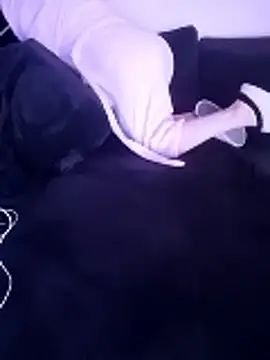 Snapshot of AkuManis chatting on February 14, 2026, 11:23 pm AkuManis online show from February 14, 2026, 11:23 pm