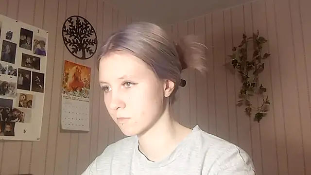 Snapshot of RunawayBr1de chatting on February 27, 2026, 3:12 pm RunawayBr1de online show from February 27, 2026, 3:12 pm