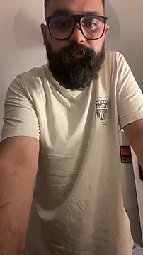 Snapshot of beerboy2222 chatting on May 29, 2026, 6:17 pm beerboy2222 online show from May 29, 2026, 6:17 pm
