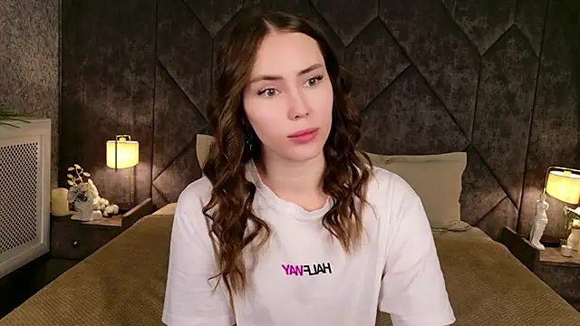 Snapshot of Arielle_Vade chatting on June 28, 2026, 5:24 am Arielle Vade online show from June 28, 2026, 5:24 am