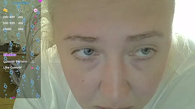 CurvyWild Lady30 online show from May 17, 2026, 10:44 am