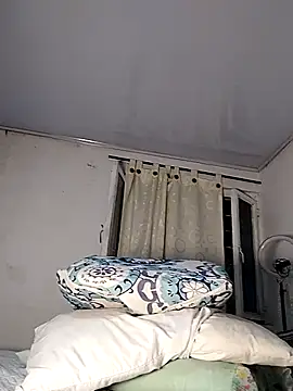 Snapshot of Alannarous chatting on February 12, 2026, 11:05 am Alannarous online show from February 12, 2026, 11:05 am