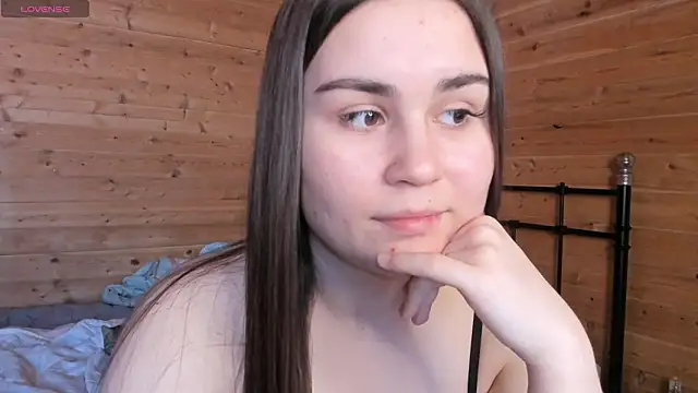 Snapshot of shanti_fo chatting on March 1, 2026, 10:39 am shanti fo online show from March 1, 2026, 10:39 am