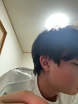 hibi0875 online show from May 8, 2026, 6:02 pm