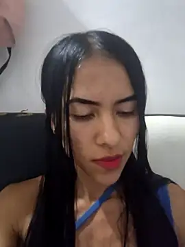 Snapshot of Alannys19 chatting on February 13, 2026, 4:41 am Alannys19 online show from February 13, 2026, 4:41 am