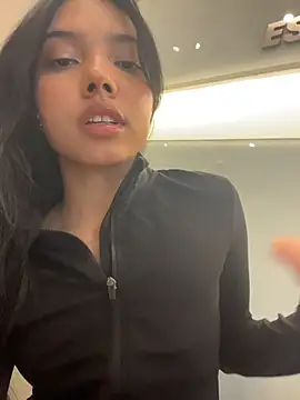 jadelaurent online show from March 7, 2026, 6:38 pm