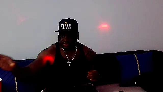 Snapshot of darkstallion7 chatting on April 20, 2026, 12:13 am darkstallion7 online show from April 20, 2026, 12:13 am