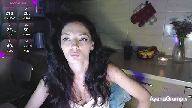 AyanaGrumpix online show from May 26, 2026, 11:45 pm