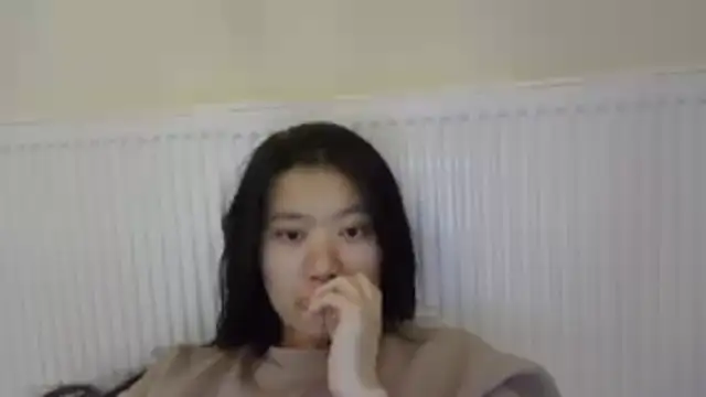 Joycelovely online show from March 11, 2026, 8:37 pm