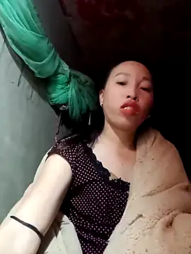 Snapshot of NAINKUTE chatting on February 15, 2026, 8:27 pm NAINKUTE online show from February 15, 2026, 8:27 pm