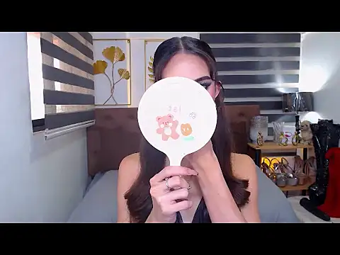 Snapshot of JuicyCockThea chatting on July 14, 2026, 2:05 am JuicyCockThea online show from July 14, 2026, 2:05 am